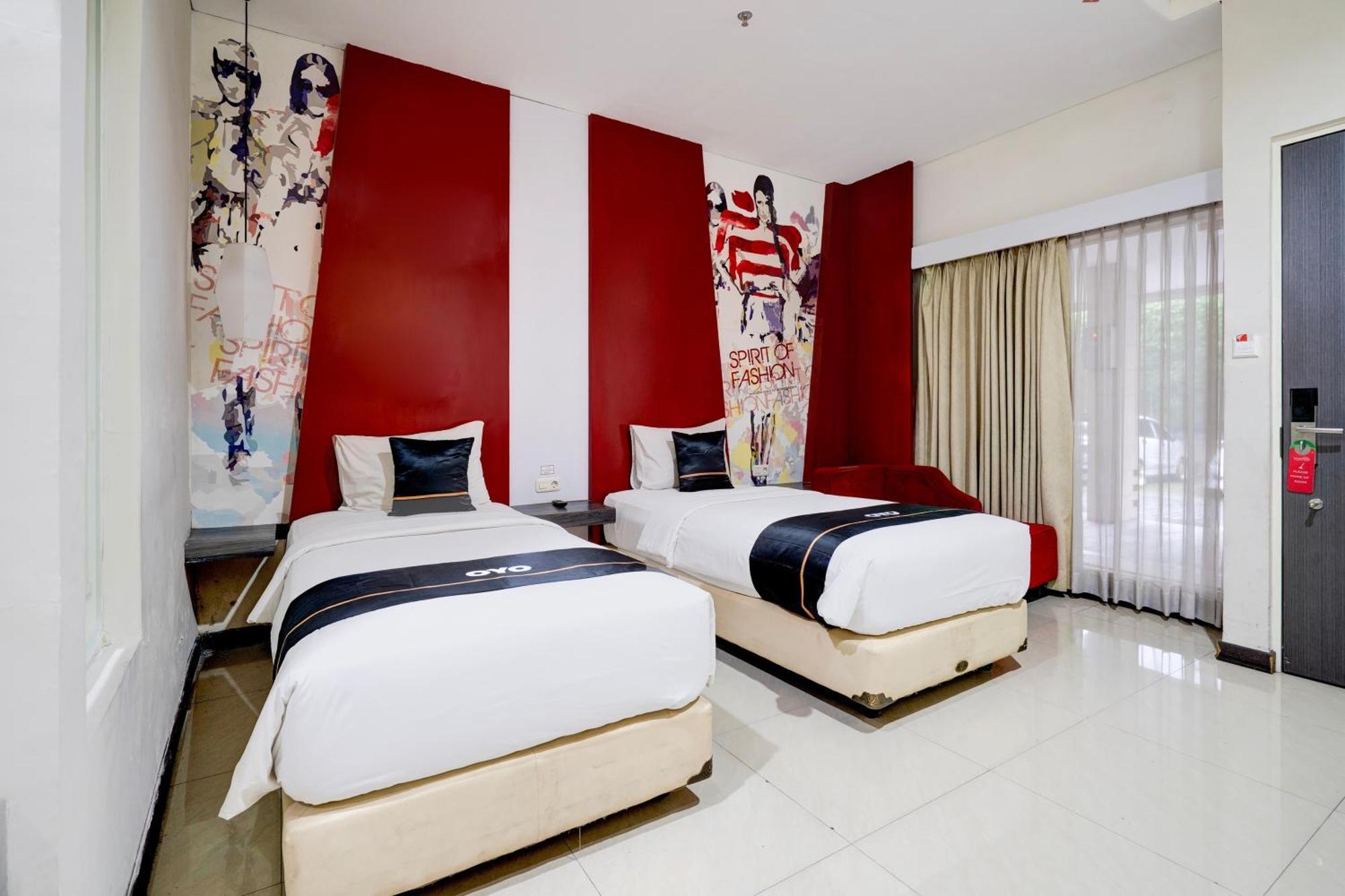Townhouse Oak Cihampelas Near Ciwalk Formerly Promenade Hotel Bandung Exterior photo