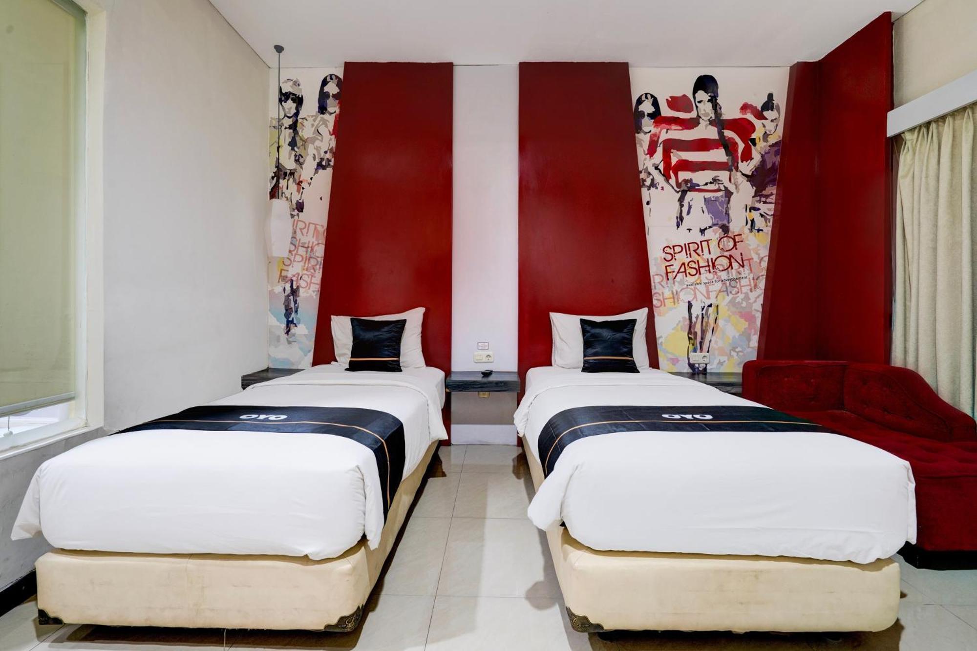 Townhouse Oak Cihampelas Near Ciwalk Formerly Promenade Hotel Bandung Exterior photo