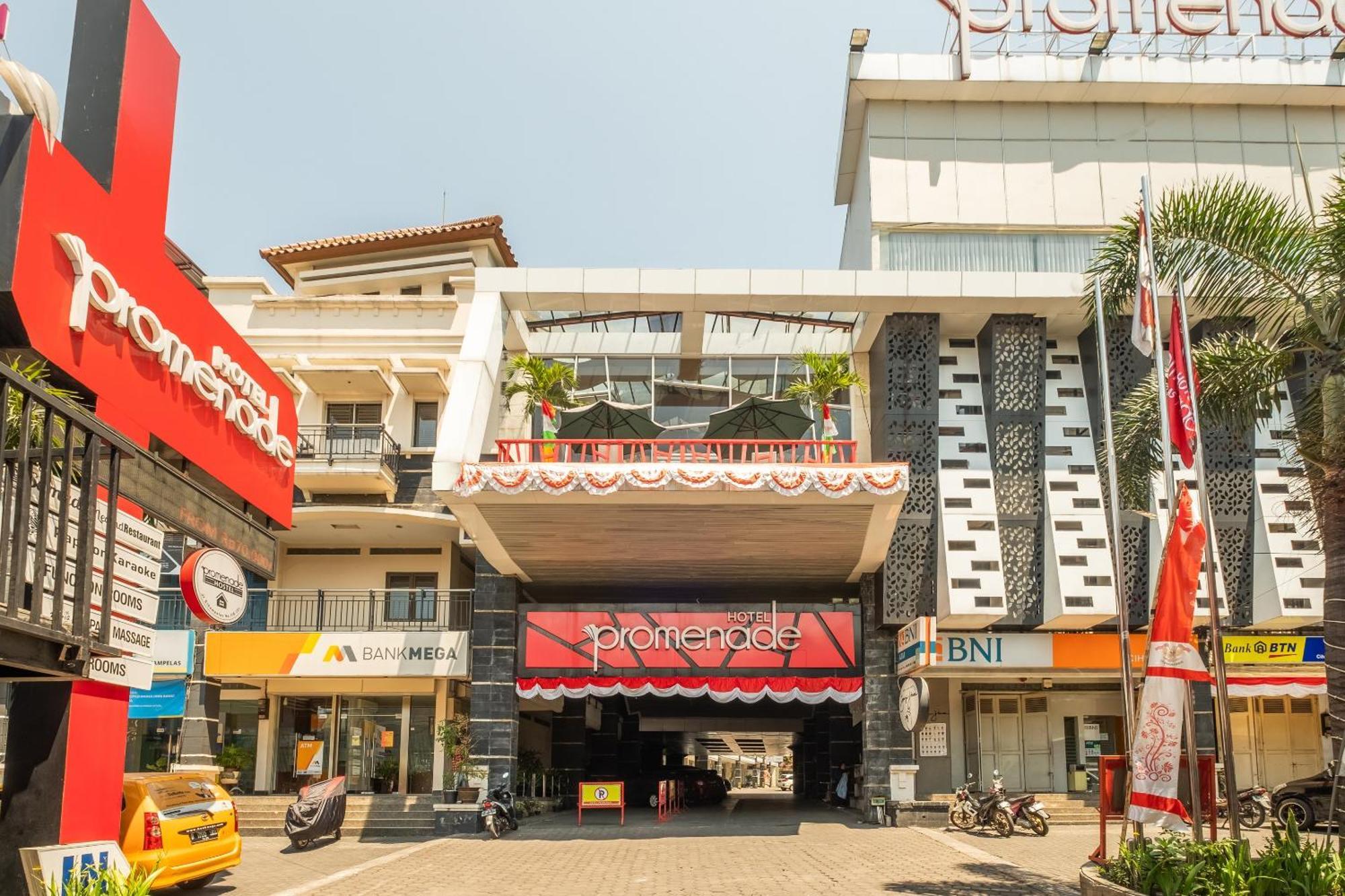 Townhouse Oak Cihampelas Near Ciwalk Formerly Promenade Hotel Bandung Exterior photo
