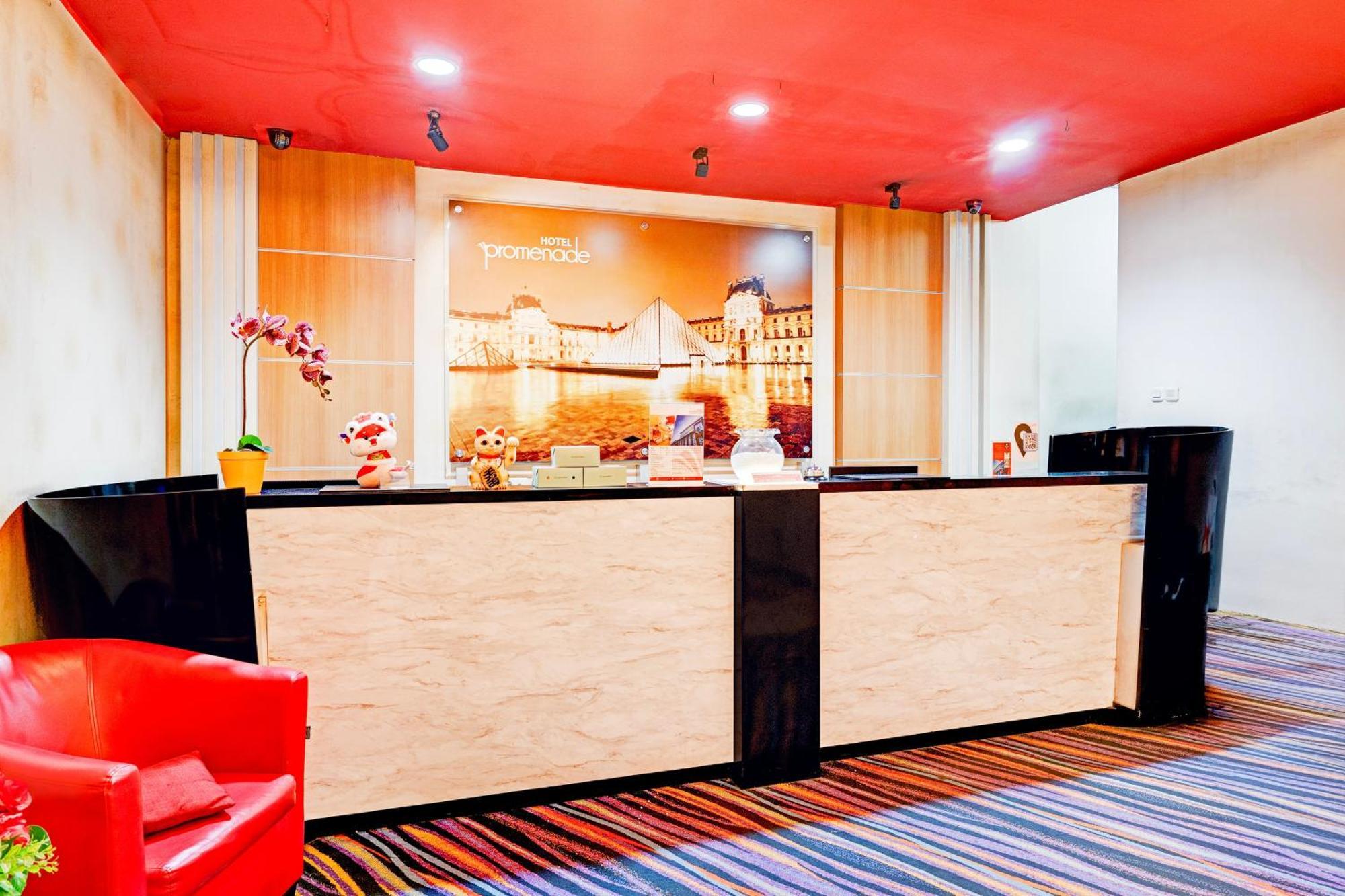 Townhouse Oak Cihampelas Near Ciwalk Formerly Promenade Hotel Bandung Exterior photo