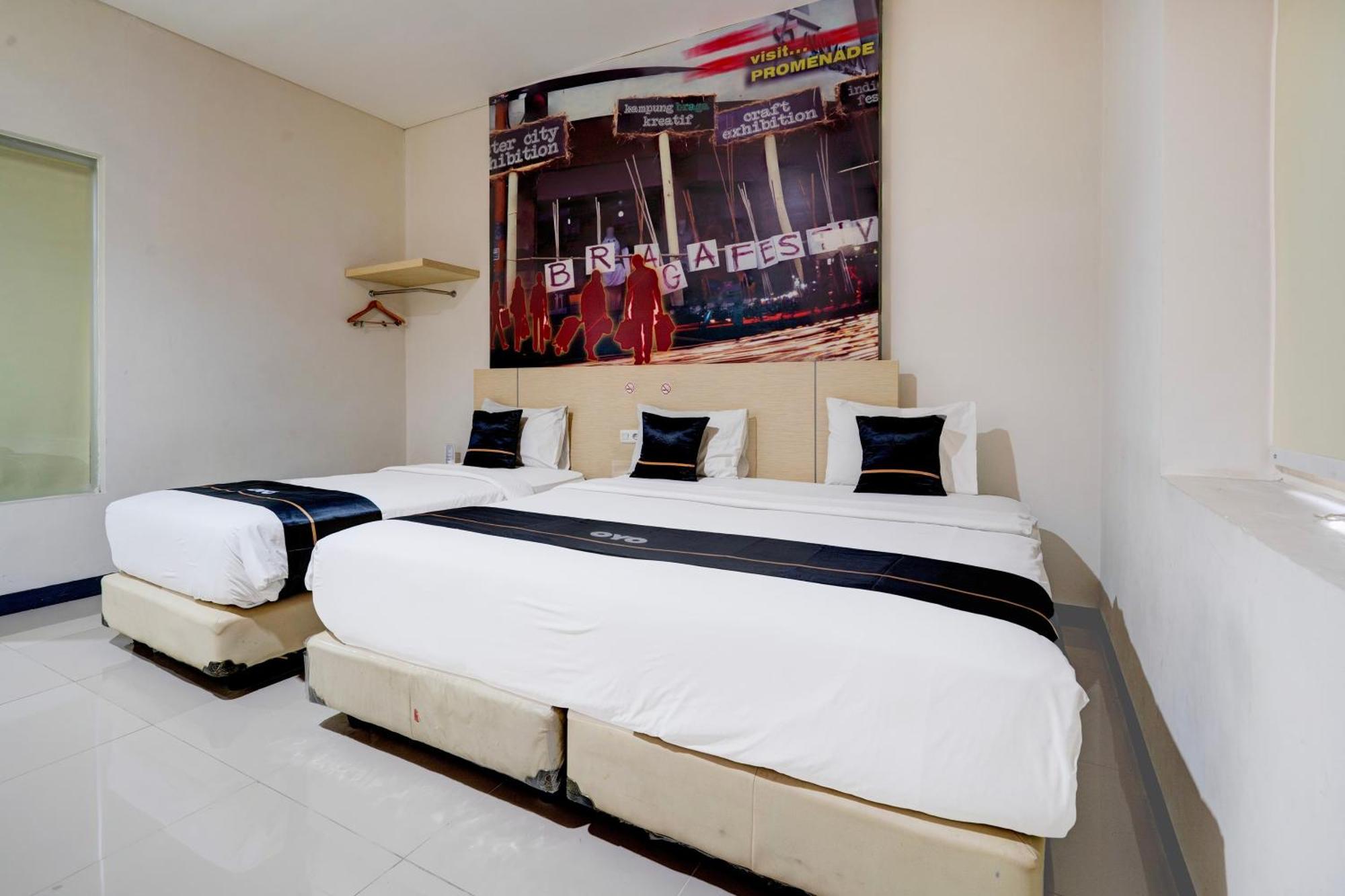 Townhouse Oak Cihampelas Near Ciwalk Formerly Promenade Hotel Bandung Exterior photo