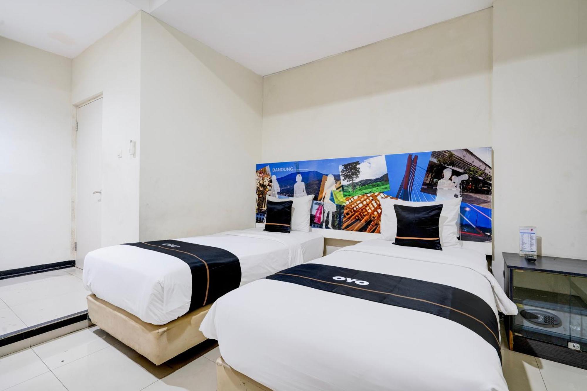 Townhouse Oak Cihampelas Near Ciwalk Formerly Promenade Hotel Bandung Exterior photo