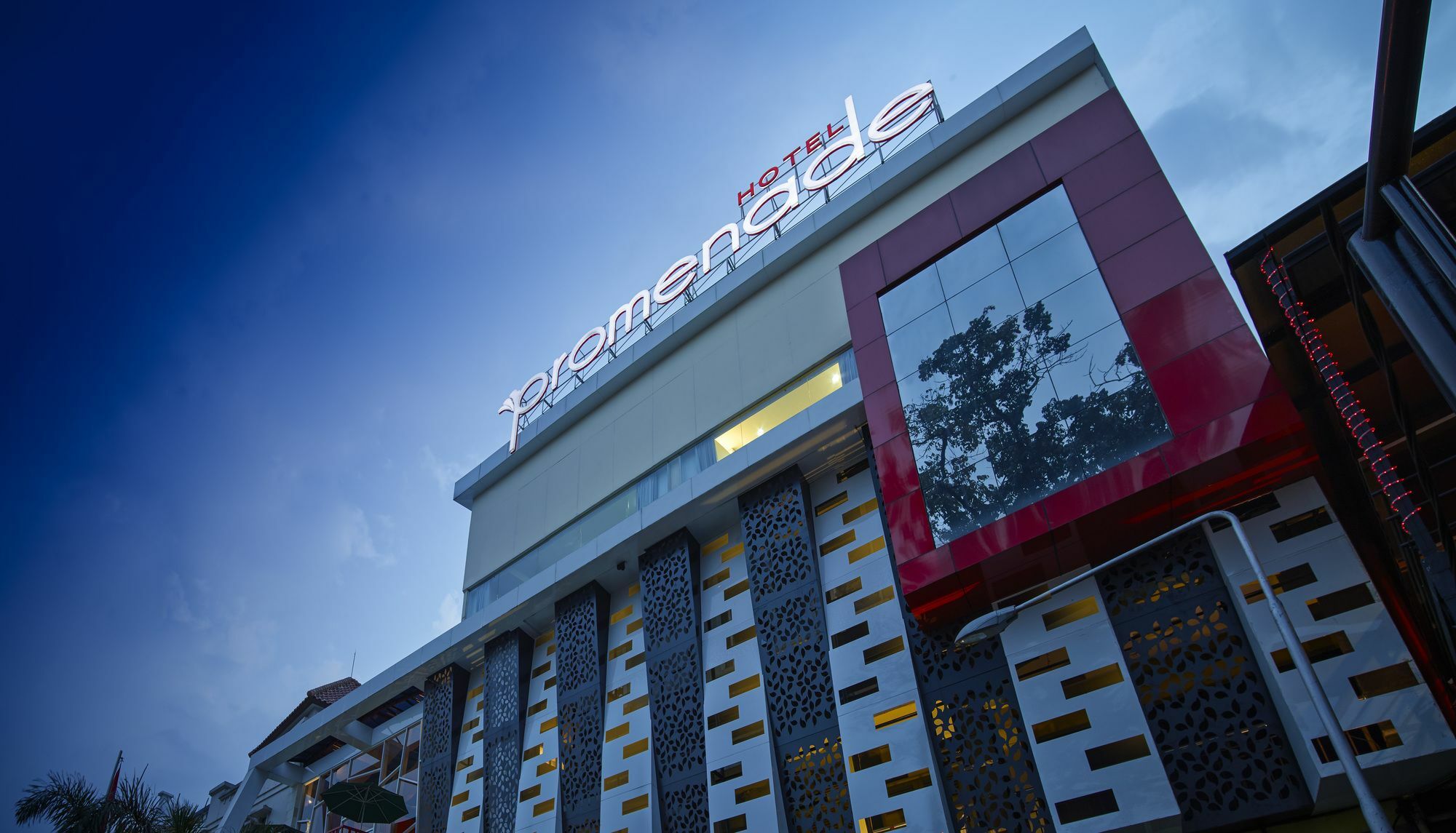 Townhouse Oak Cihampelas Near Ciwalk Formerly Promenade Hotel Bandung Exterior photo